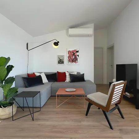 Pina&yucca I Luxury Apartment, Walk To The Beach! Apartment *