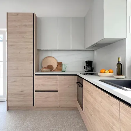 Apartment Pina&yucca I Luxury Apartment, Walk To The Beach! Trogir